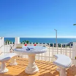 Mar Villa *